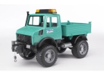 02471 Mercedes Benz Unimog z wyciągarką